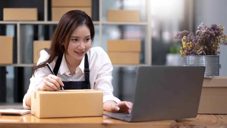 Comment devenir Online Business Manager ?